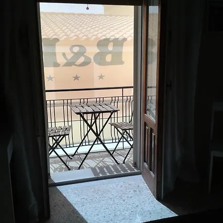 فندق مبيت وإفطار Il Sole Del Mediterraneo 3*